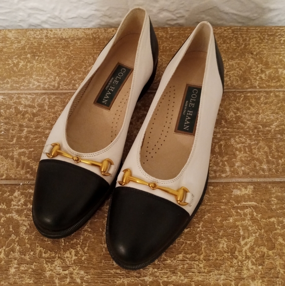 Cole Haan Shoes - ❤3/$30 Cole Haan Capped Toe Flats SZ 5.5